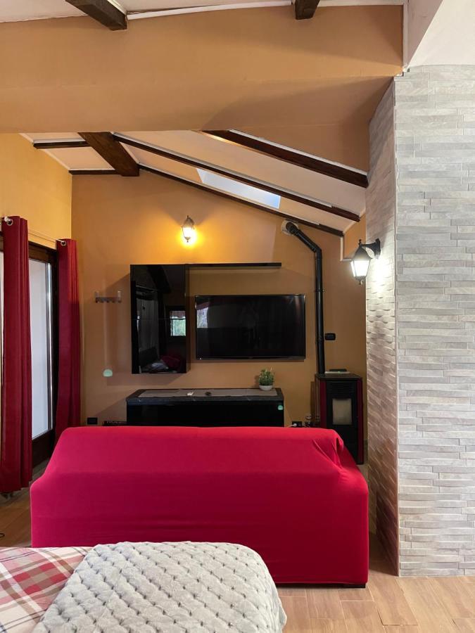 'La Buffa', Elegante Appartamento A Giaveno By Confirenthouse Exterior foto